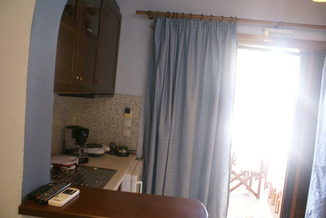 Nostos Rooms 阿莫利亚尼岛 外观 照片